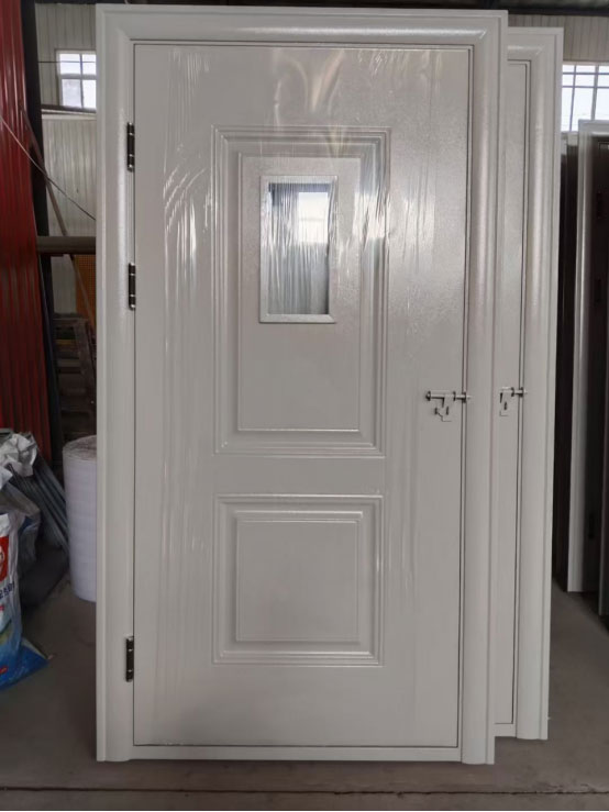 托克逊学校教室门