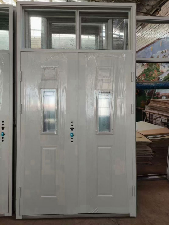 托克逊学校教室门