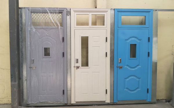 托克逊学校教室门