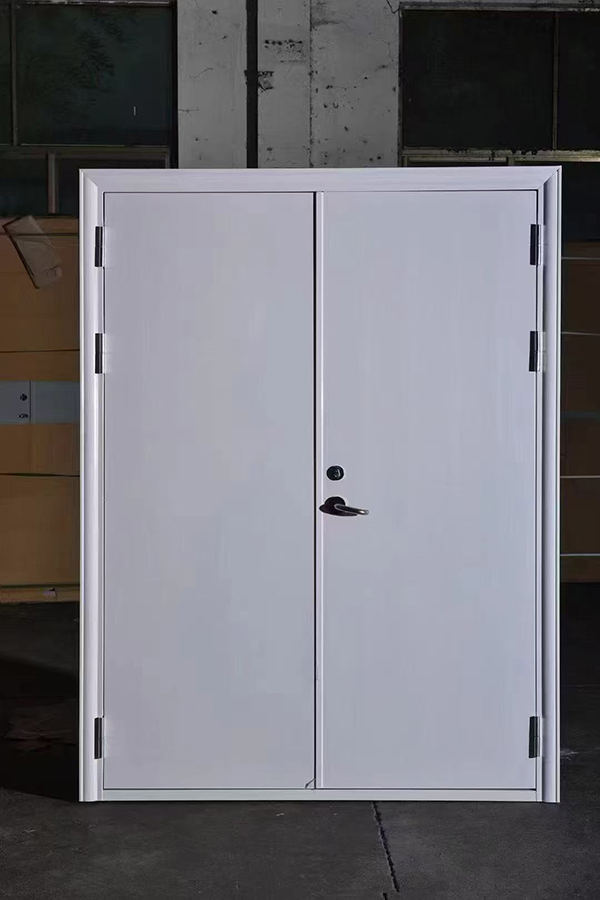 酒店项目完成公共区域托克逊防火门布设